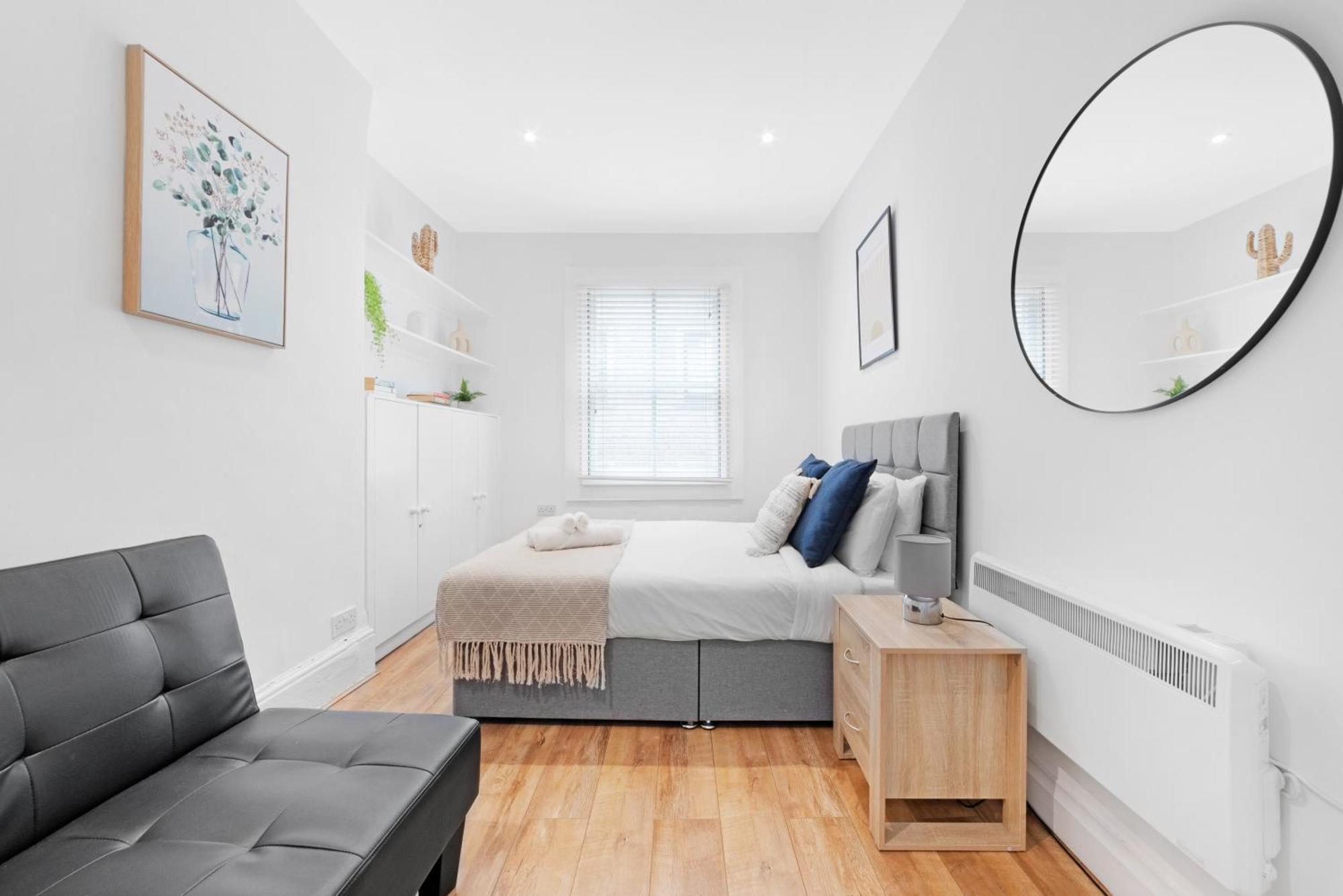 2 Bed Piccadilly Apartment 1 Лондон Экстерьер фото