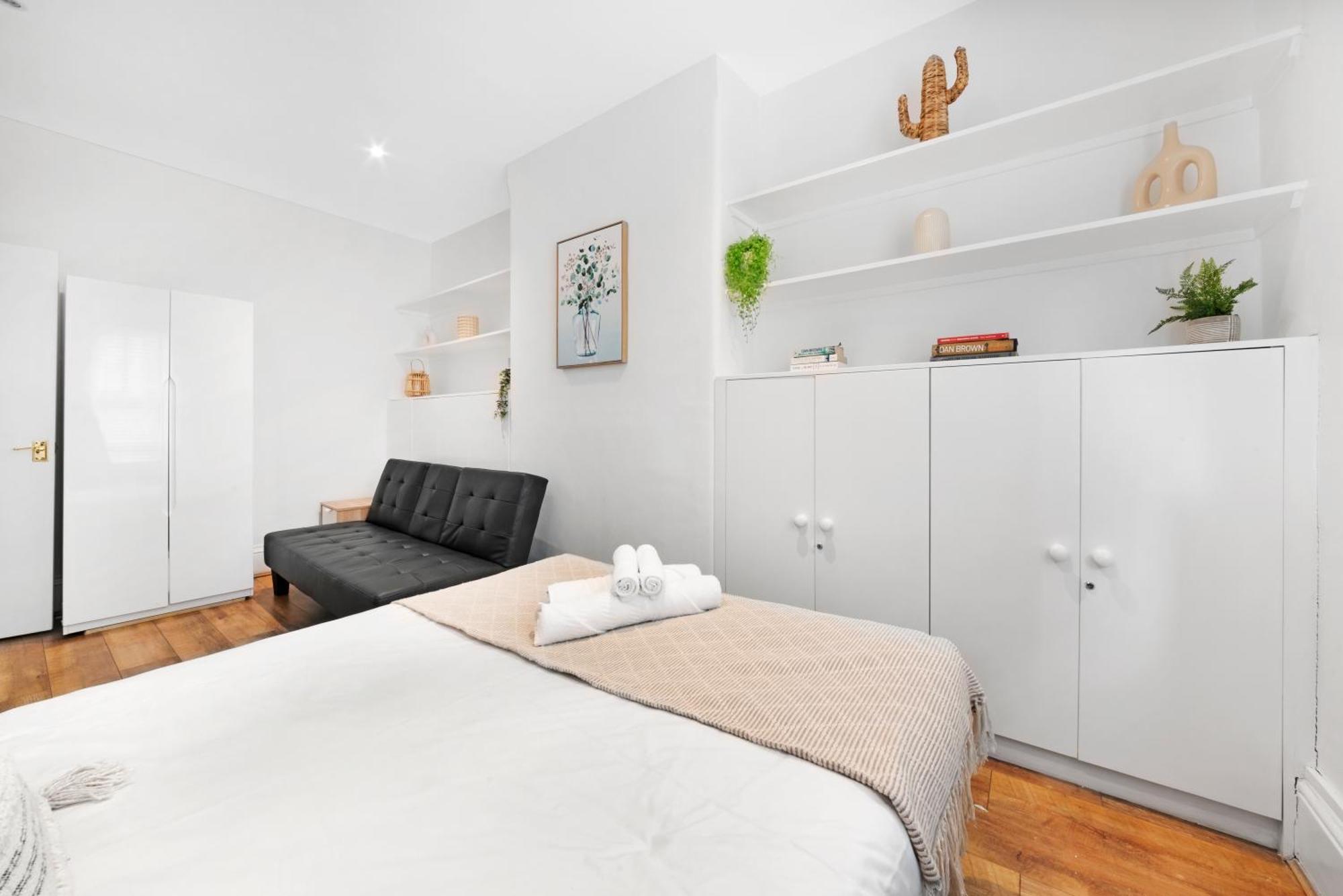 2 Bed Piccadilly Apartment 1 Лондон Экстерьер фото