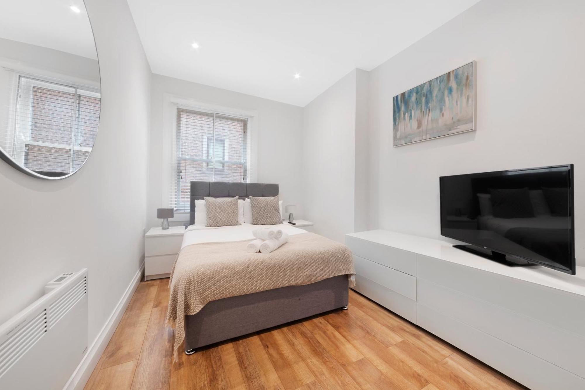 2 Bed Piccadilly Apartment 1 Лондон Экстерьер фото