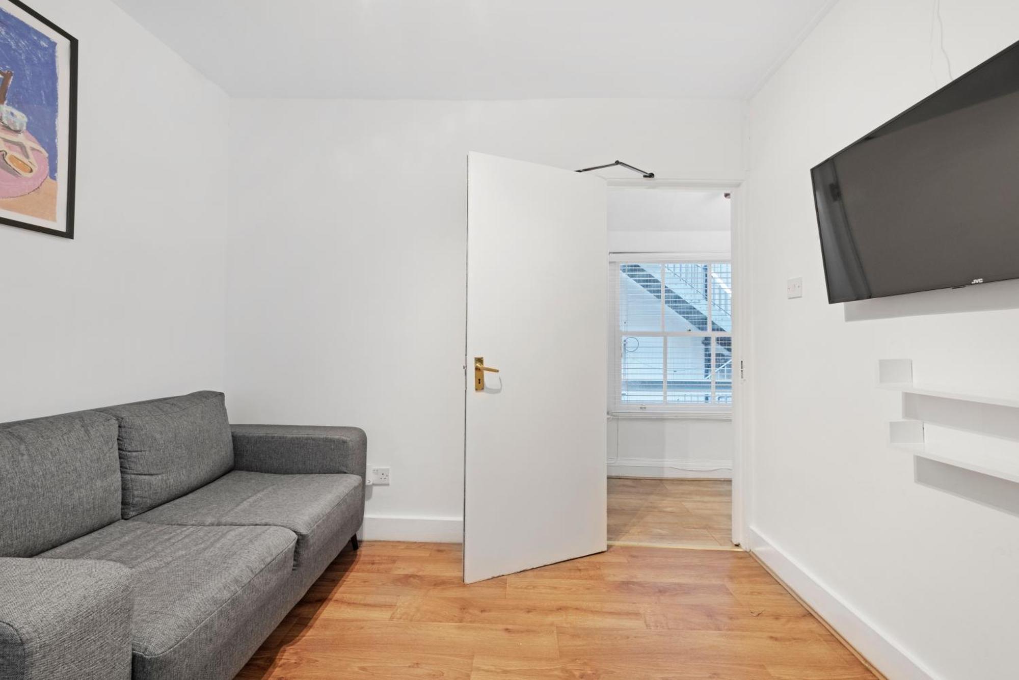 2 Bed Piccadilly Apartment 1 Лондон Экстерьер фото