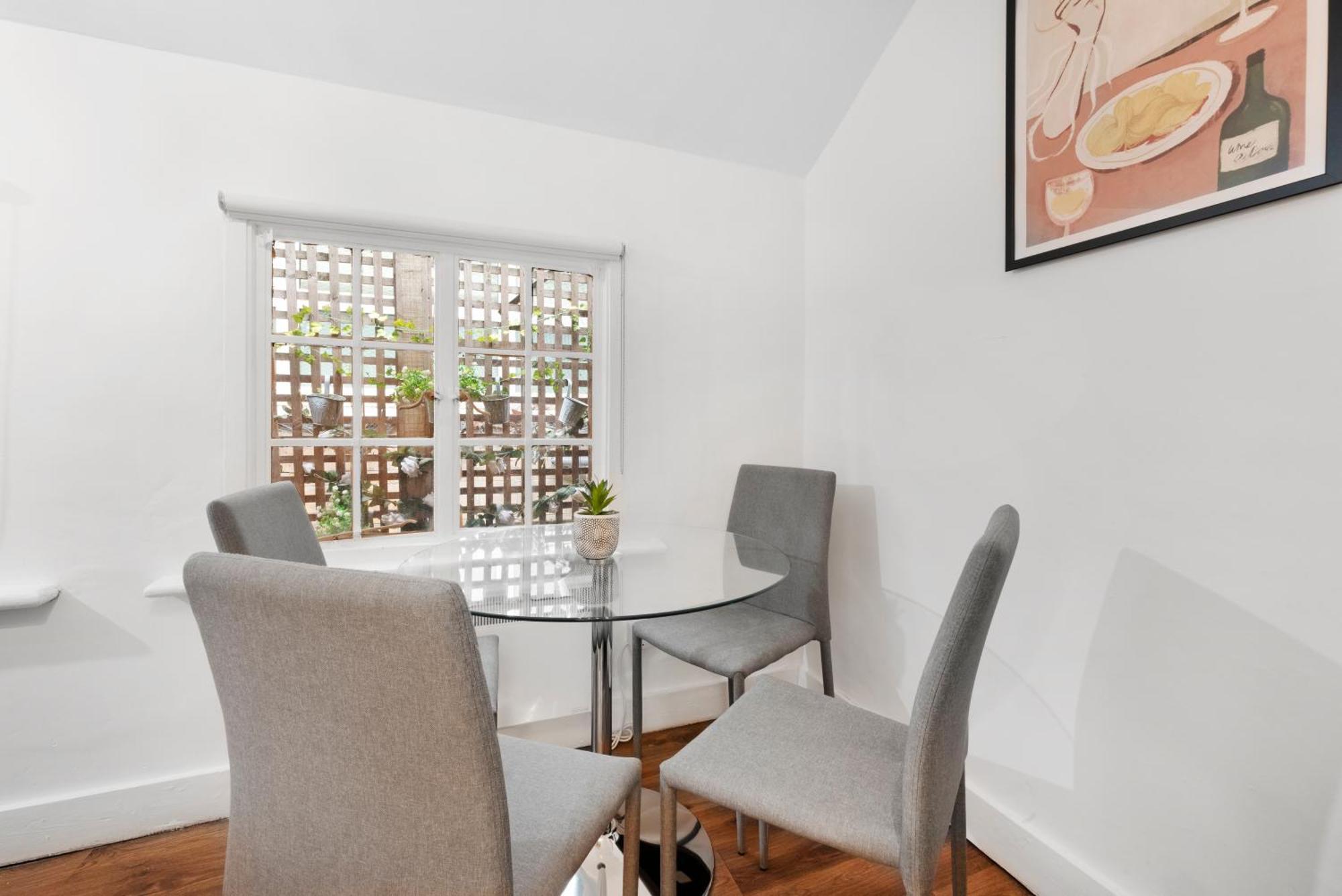 2 Bed Piccadilly Apartment 1 Лондон Экстерьер фото