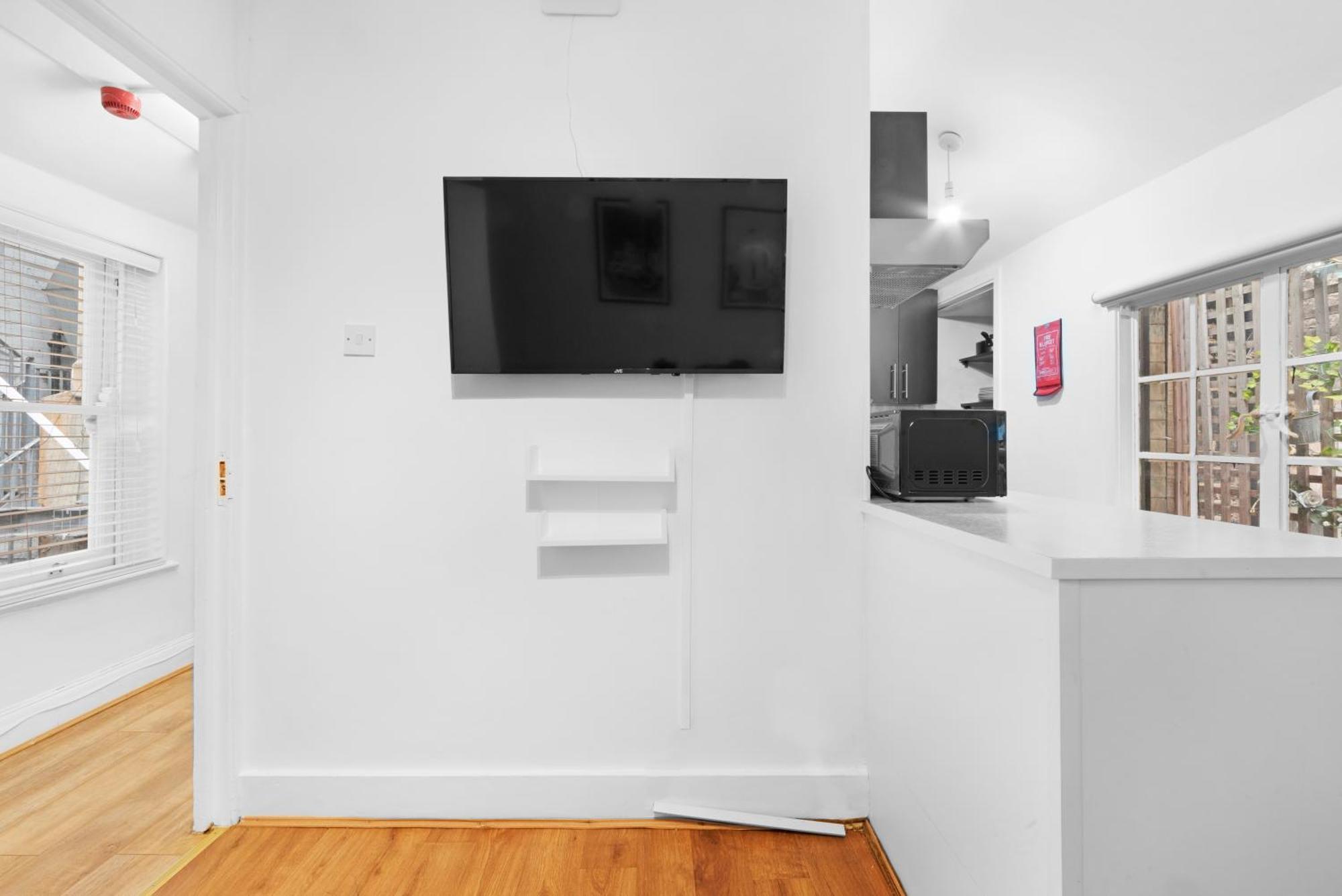 2 Bed Piccadilly Apartment 1 Лондон Экстерьер фото