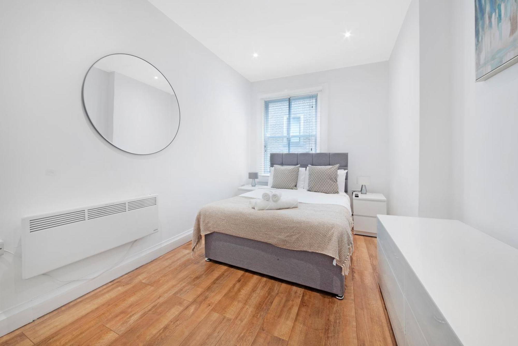2 Bed Piccadilly Apartment 1 Лондон Экстерьер фото