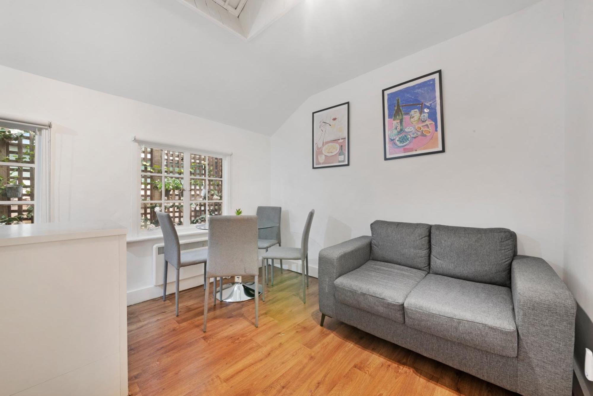 2 Bed Piccadilly Apartment 1 Лондон Экстерьер фото